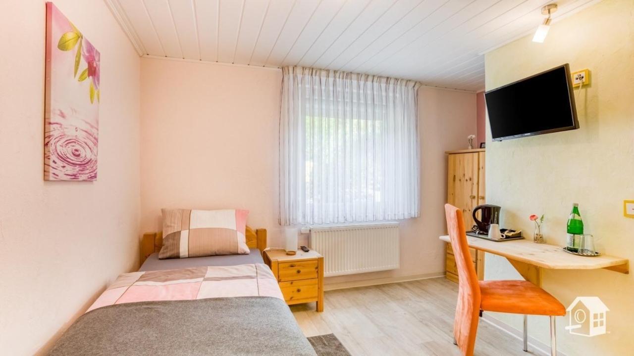 Pension Zum Rothaarsteig Netphen Exterior photo